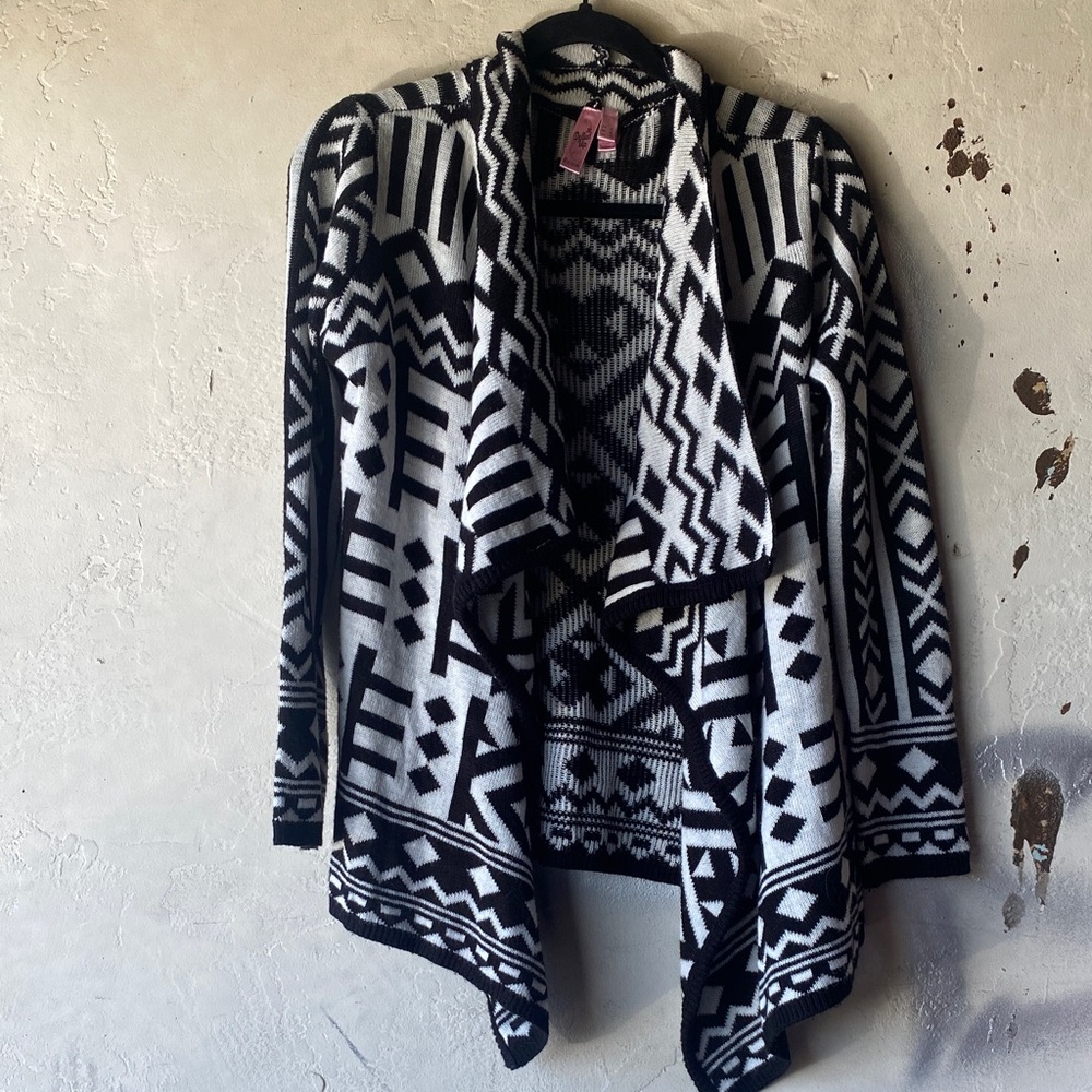 Dolled Up Monochrome Geometric Cardigan